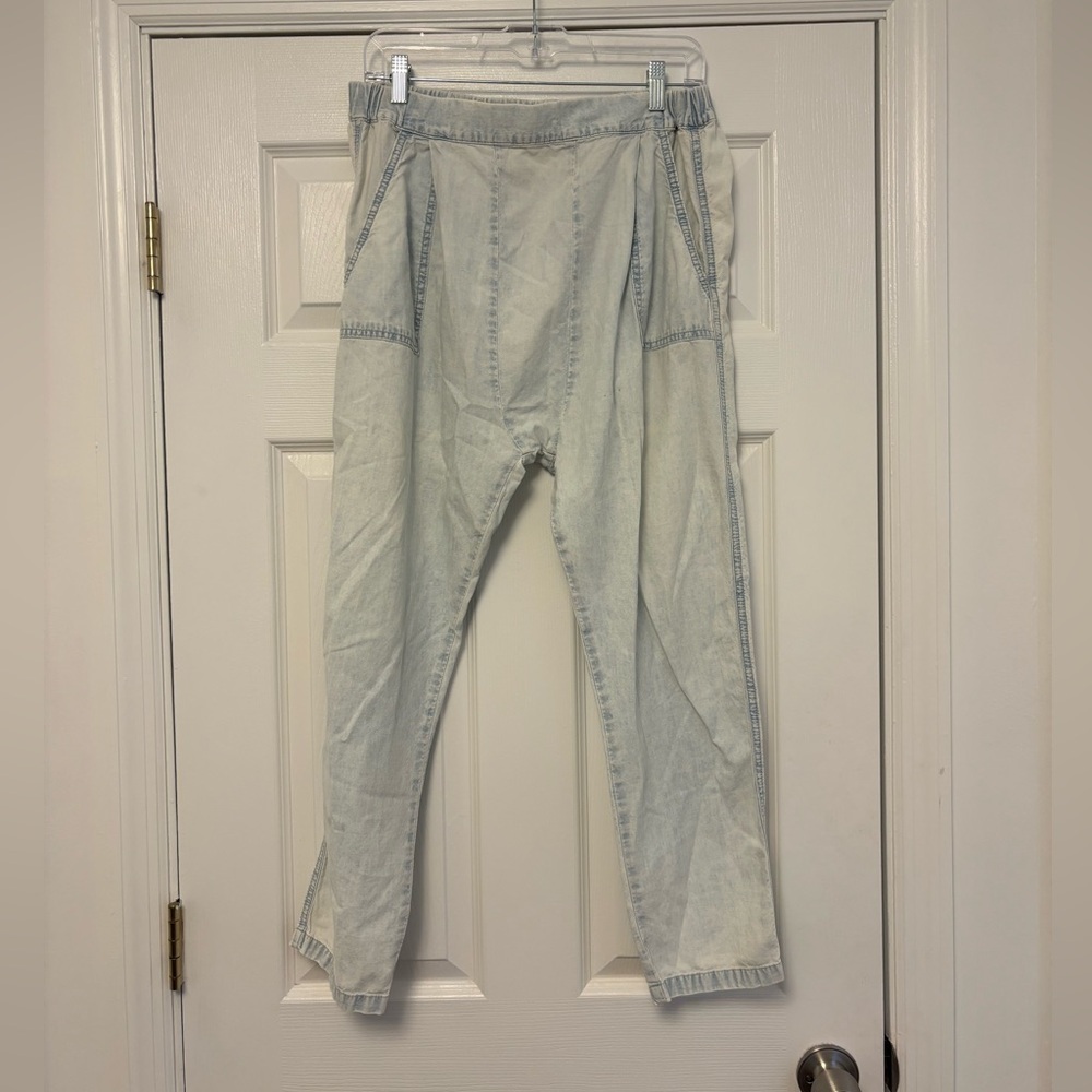 The Great Denim Jogger Pants Size 2 Chambray Blue Elastic Waist Pull On